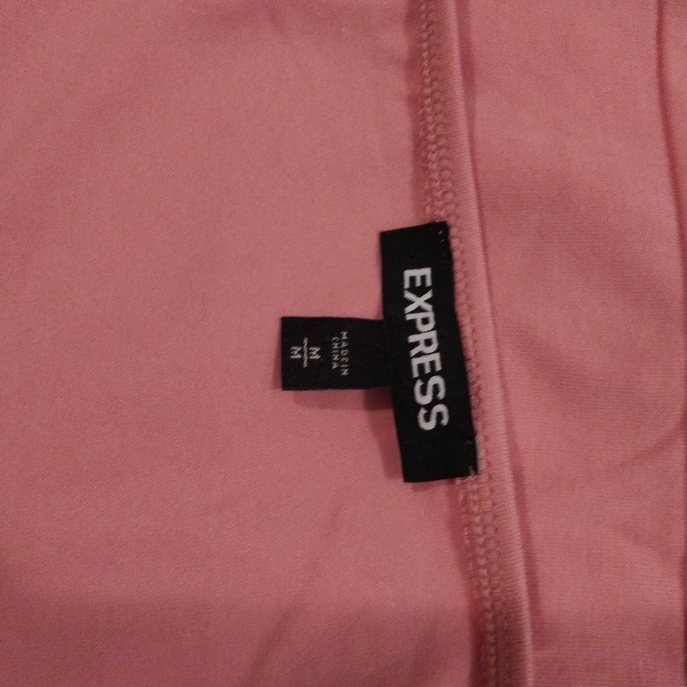 Express Sequenced Halter - Picture 4 of 5